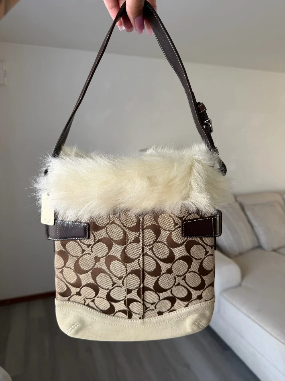 Vintage y2k Coach Brown Signature Canvas Shoulder Bag with Cream Fur Trim